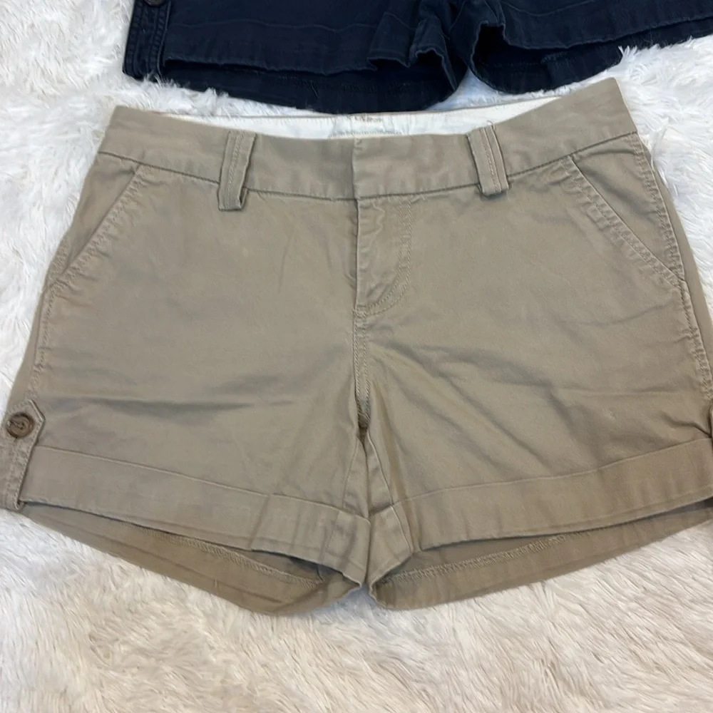 Banana Republic Shorts 2 Pair Womens Khaki Navy Cuffed Weekend Short Size 4